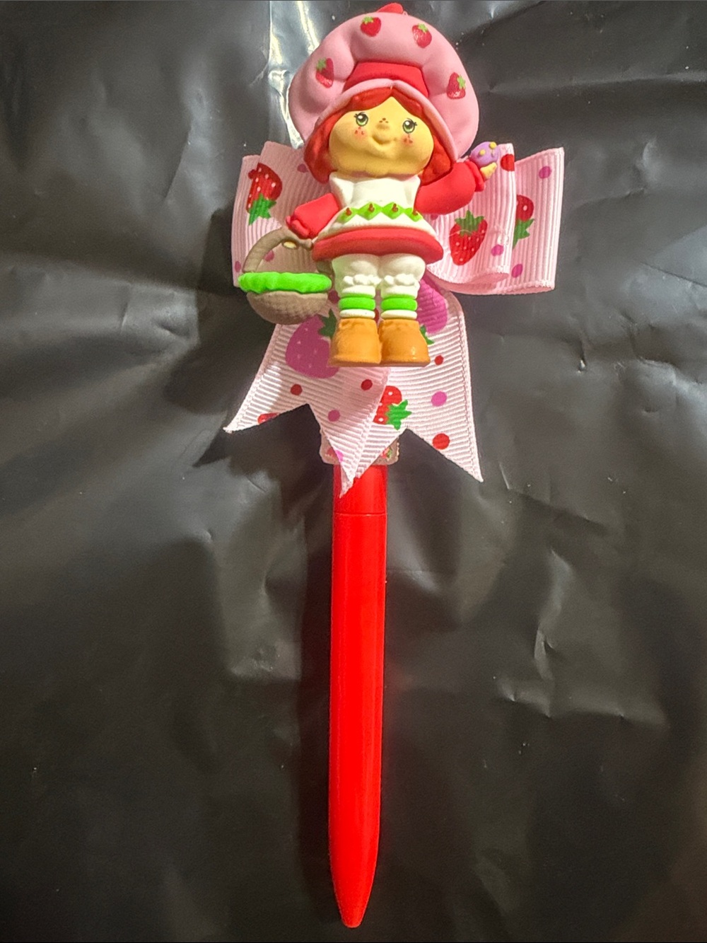 Strawberry Doll Bow Red Pen